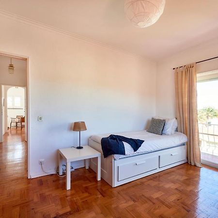 Bright Apartment With Garden In Κασκαΐς Εξωτερικό φωτογραφία
