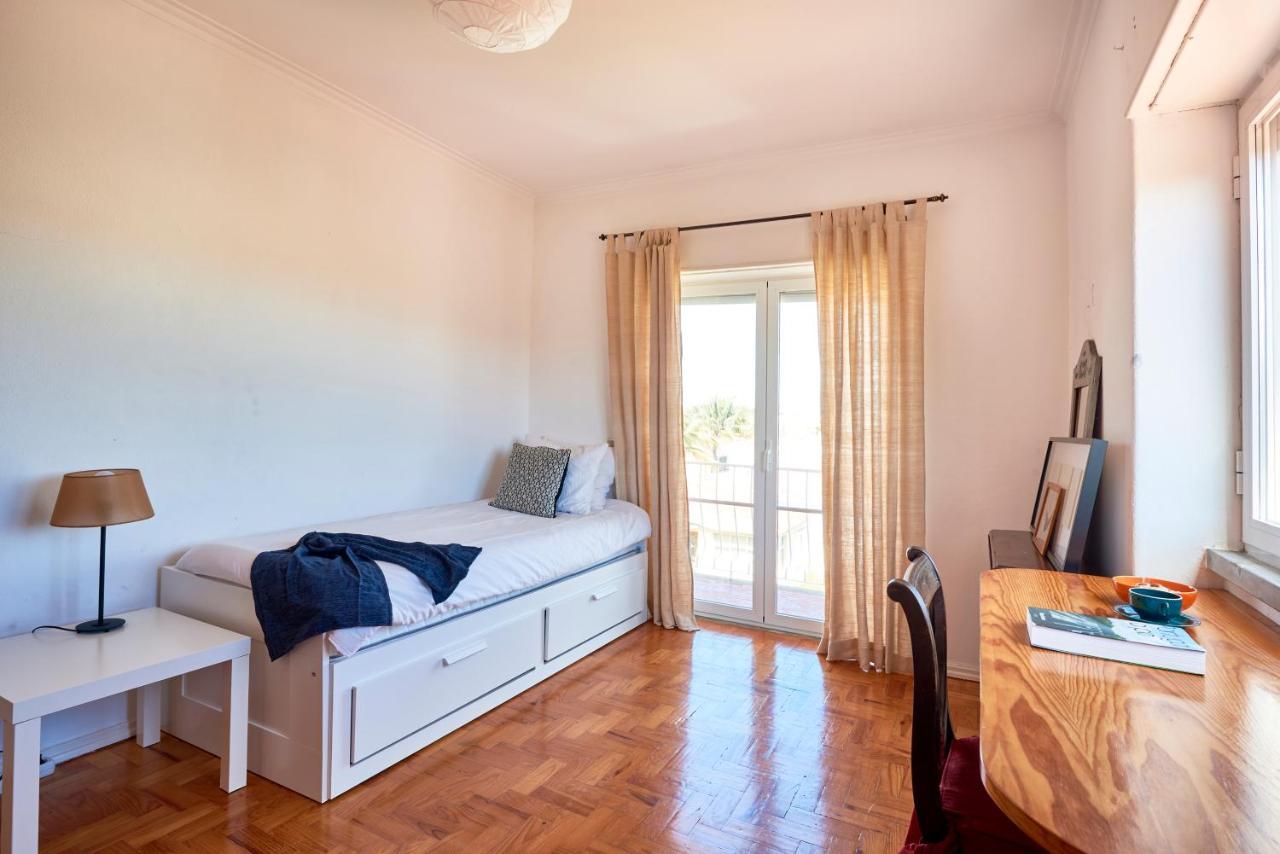 Bright Apartment With Garden In Κασκαΐς Εξωτερικό φωτογραφία