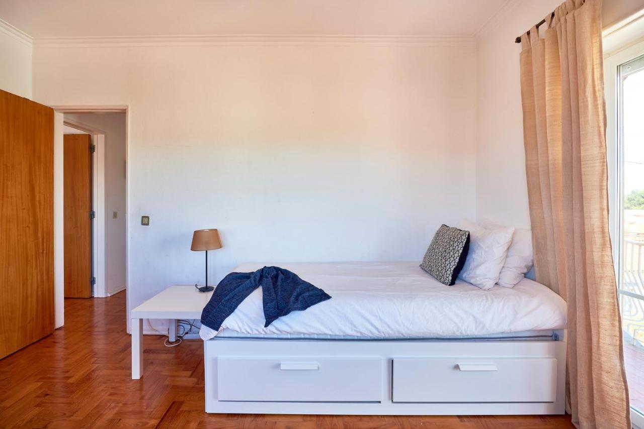 Bright Apartment With Garden In Κασκαΐς Εξωτερικό φωτογραφία