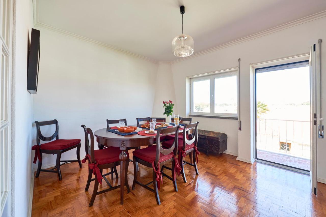 Bright Apartment With Garden In Κασκαΐς Εξωτερικό φωτογραφία