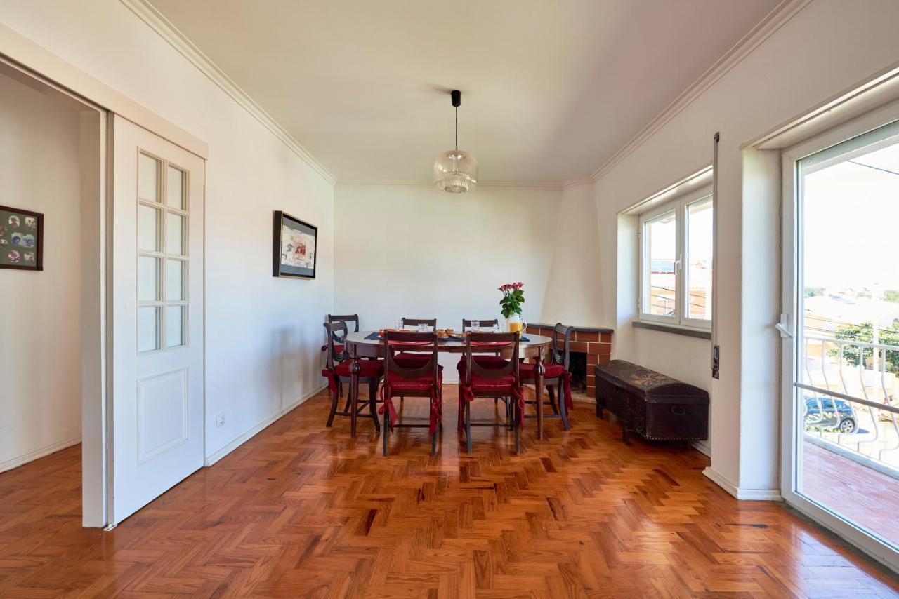 Bright Apartment With Garden In Κασκαΐς Εξωτερικό φωτογραφία